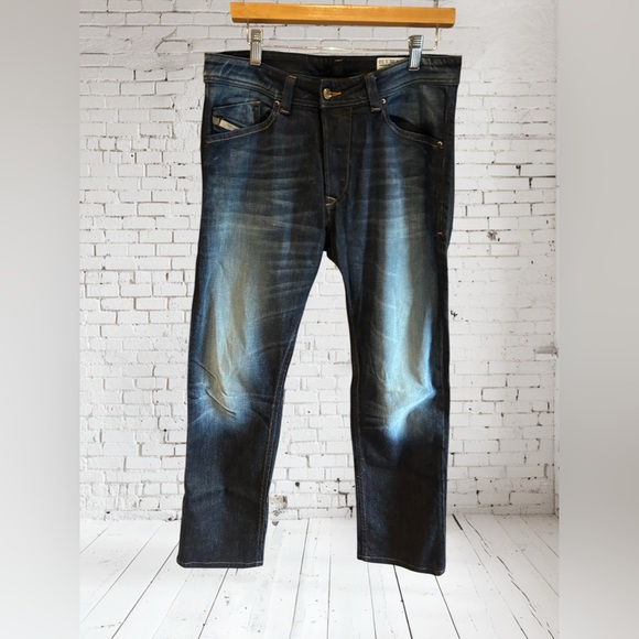 DIESEL Darron Jeans Men's Regular Slim Tapered Selvedge Denim Y2K